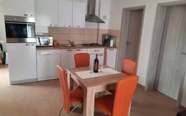 Apartman Tin