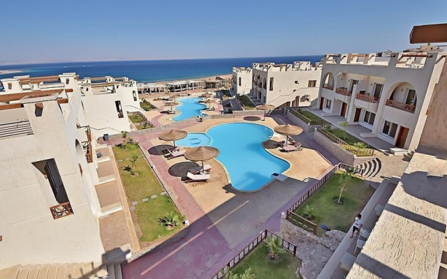 Sunny Dahab