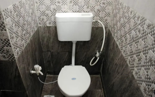 Oyo 597 Hotel Relax Inn
