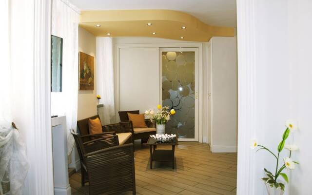 * 1 * 7 * 4 * Via Roma, Rooms Breakfast, B&B