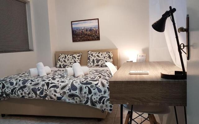 Palette Apartment Chocolate - Athens Center, 6 Bd, 3 Bath