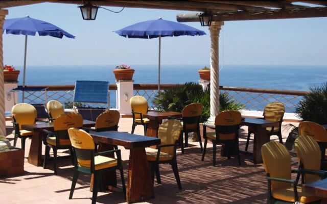 Hotel Punto Azzurro