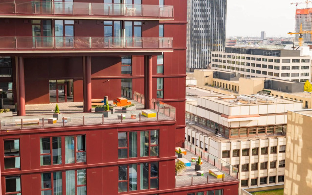 Triiiple Tower Dream Apartments with Rooftop-Summer-Pool by ichbucheAT