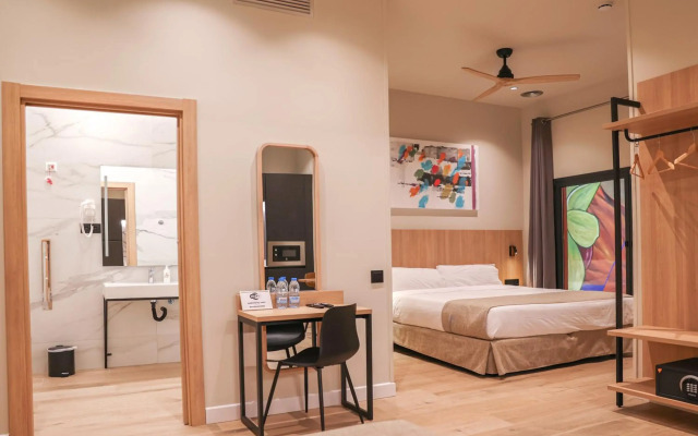 Aerohotel Barcelona Airport 24h