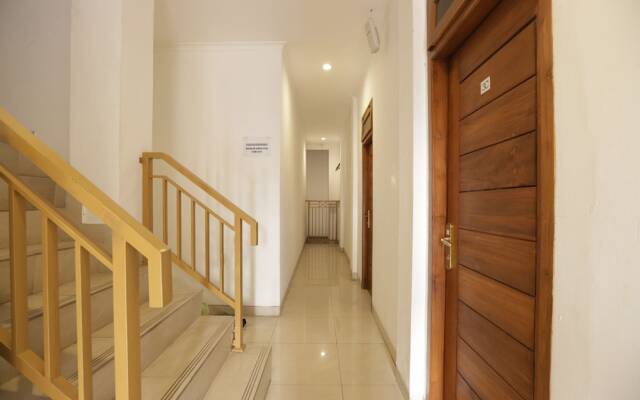 OYO 151 Cherish Residence