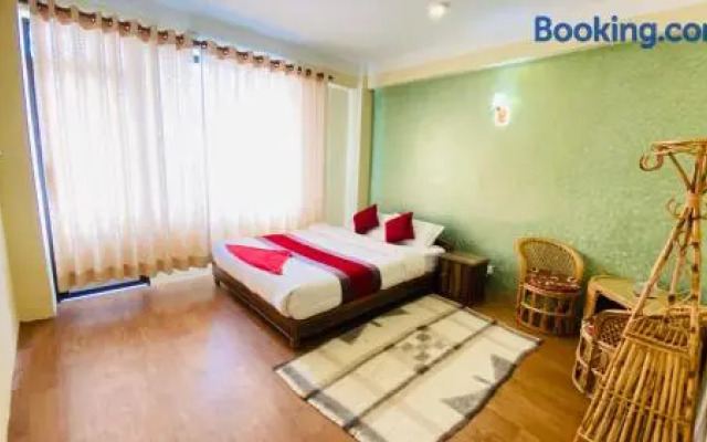 SPOT ON 393 Himalayan Sunrise