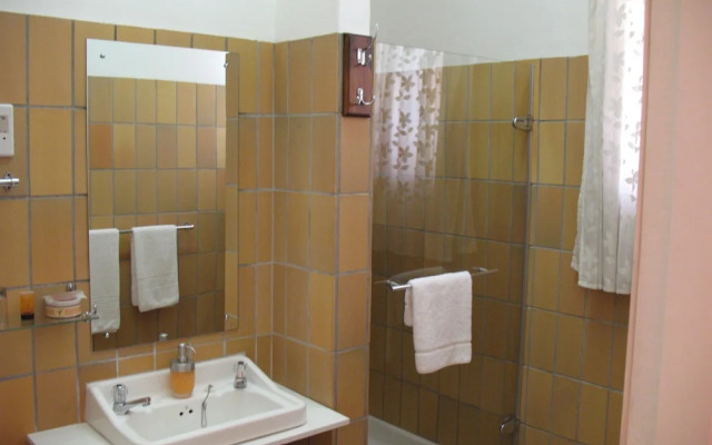 Toverberg Guest Houses