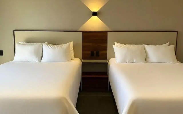 Hotel Suites Regente