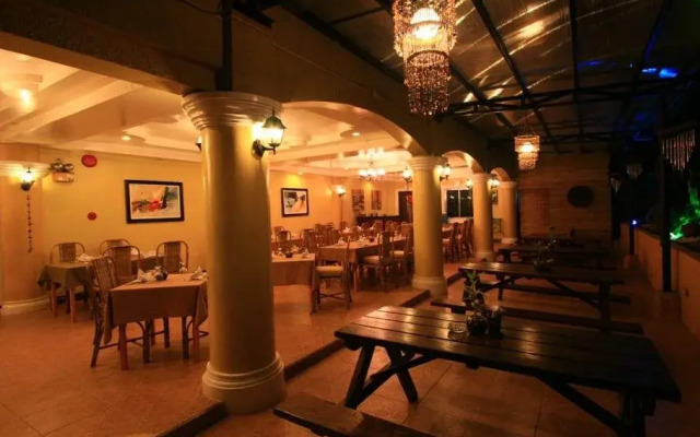 Tapyas View Deck Hotel