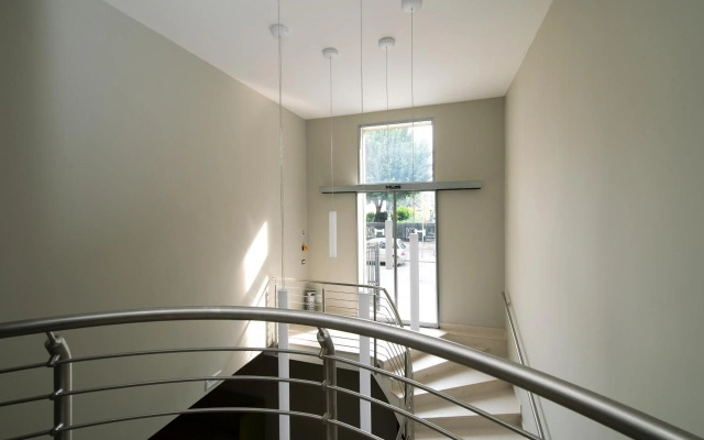 Hotel H21