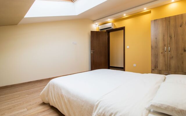 FM Premium 2-BDR Apartment - Spacious Loft