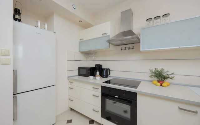 Apartment for 6 in Ochota by Renters