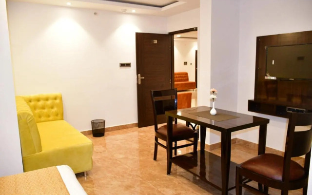 Hotel Grand Lotus Inn