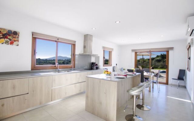 House Es Cos Moscari