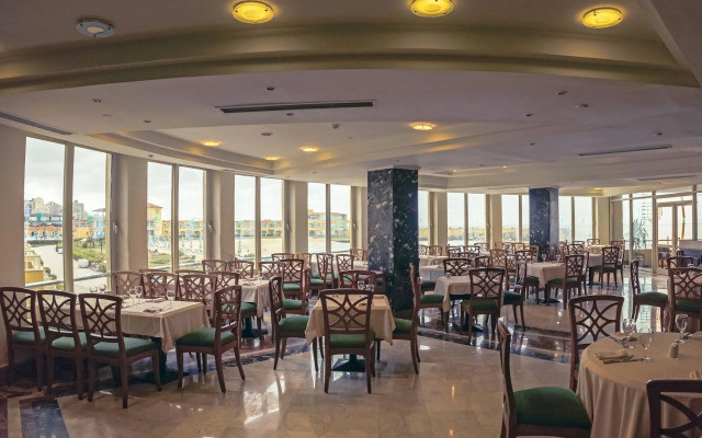 SUNRISE Alex Avenue Hotel