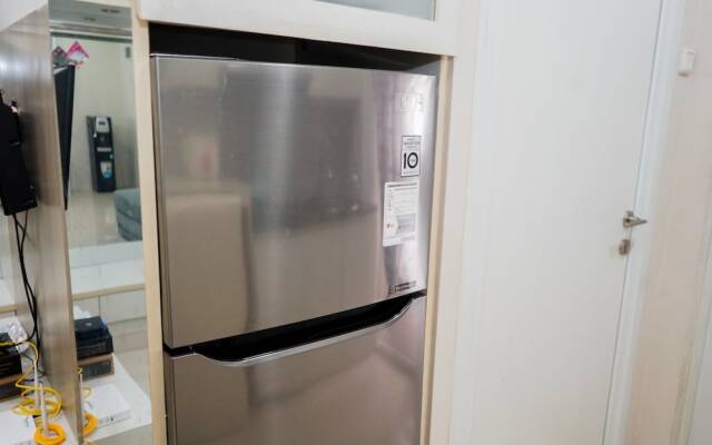 Homey 1BR with City View at Green Pramuka Apartment By Travelio