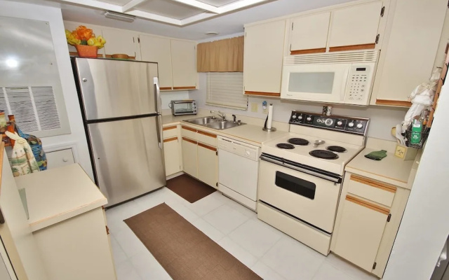 Sea Woods 123 Apartment 2