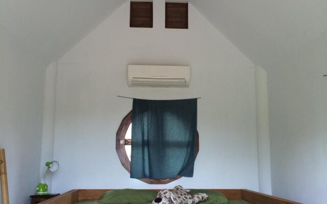 The Mountain View Backpacker Guest House