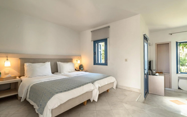 Porto Galini Seaside Resort & Spa