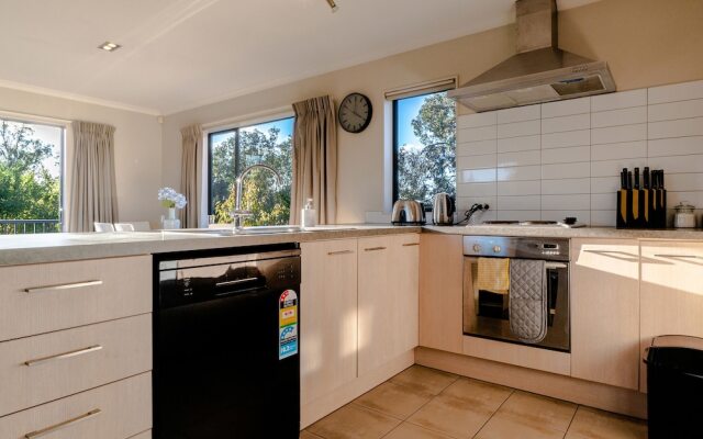 Glenfield Central Modern 1 Bdr Unit