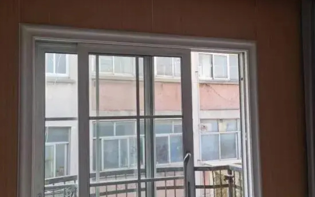 Yulian Tree Smart Hotel (Xinyang Railway Station Branch)