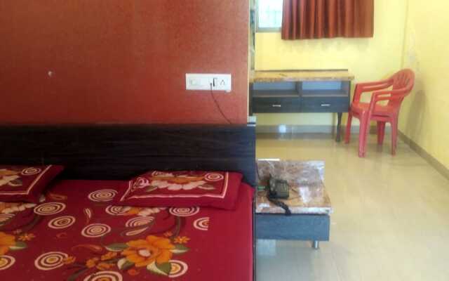 Hotel Om Sai Chattra Icon Residency