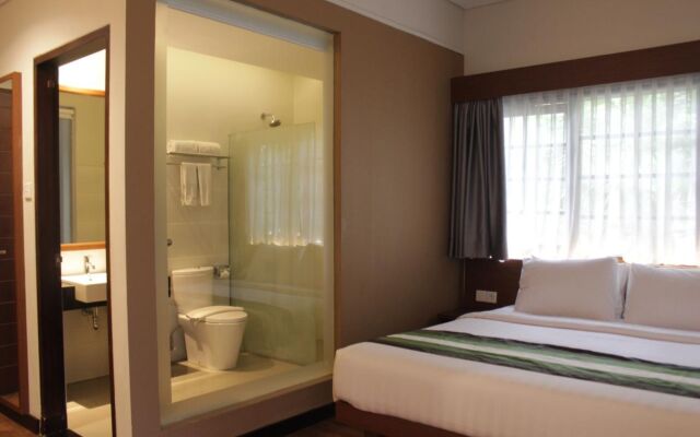 Grand Whiz Hotel Nusa Dua