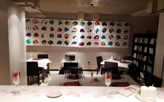 Wall Art Hotel