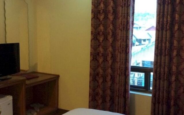 Royal Princess Hotel