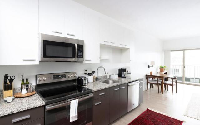 Flexhome Walker's Point 1BR Q1