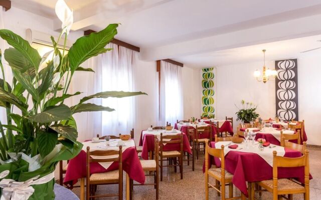 Hotel Saturno
