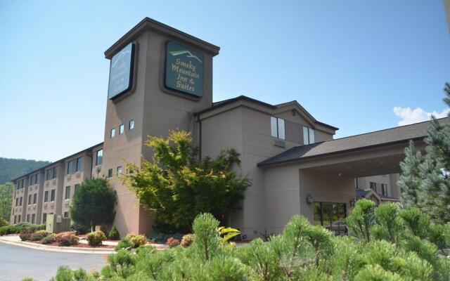 Smoky Mountain Inn & Suites