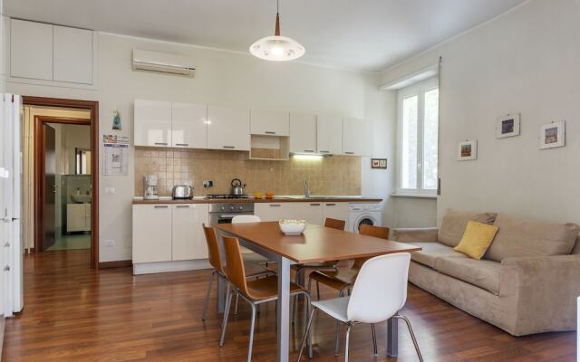 Spacious and comfortable Halldis apartment with four bedrooms