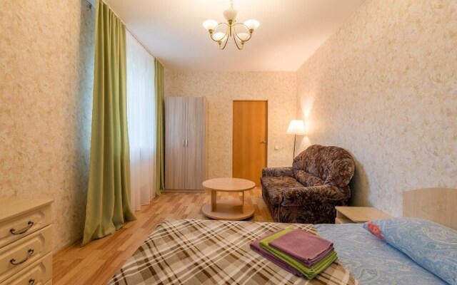 Apartment near Ekaterinensky 2
