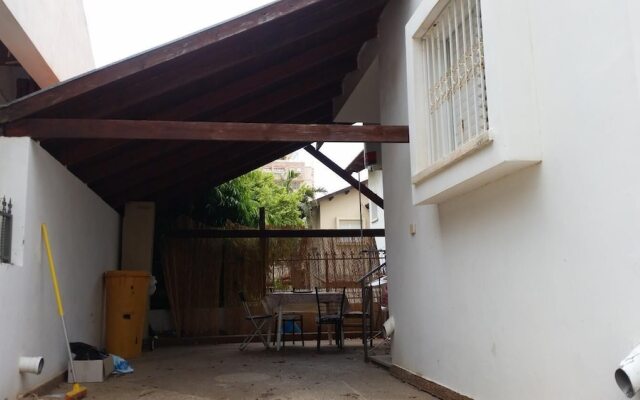 Einav Holiday House