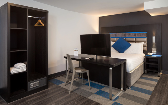 Roomzzz Chester City