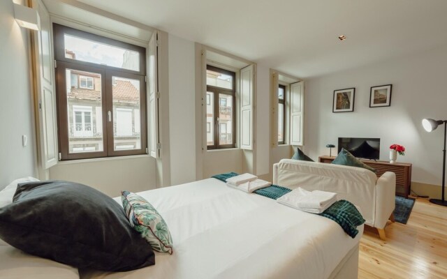 Legacy Oporto Design Apartment F by Vacationy