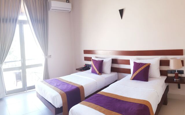 Hive 68 - Hotel and Resorts Negombo