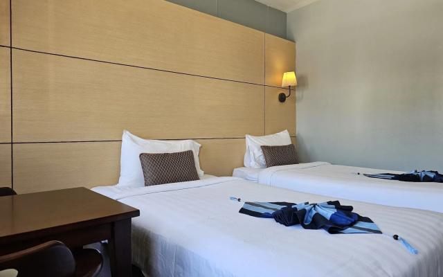 Montree Phuket Hotel