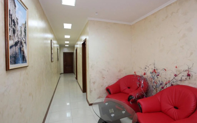 Paradise Hotel