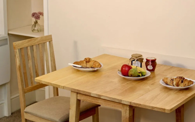 St Georges Place Studio 8