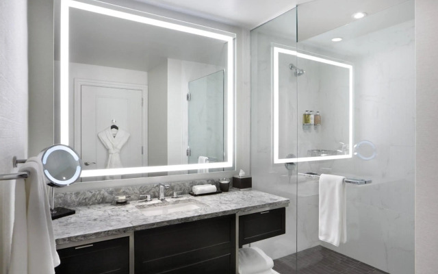 The Gwen, a Luxury Collection Hotel, Michigan Avenue Chicago