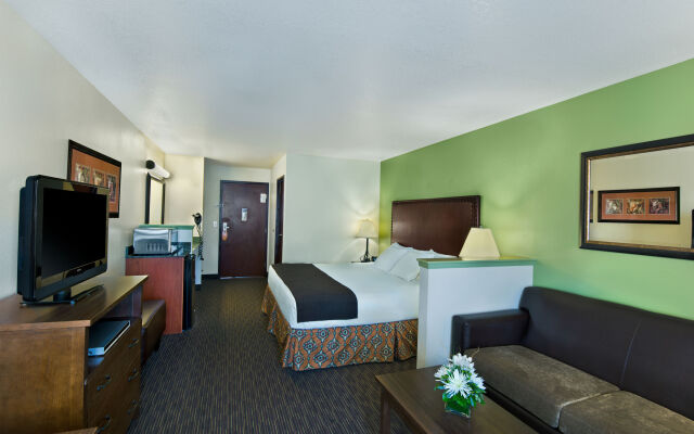 Oxford Suites Hermiston