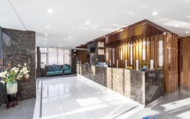 Yingbin Holiday Hotel