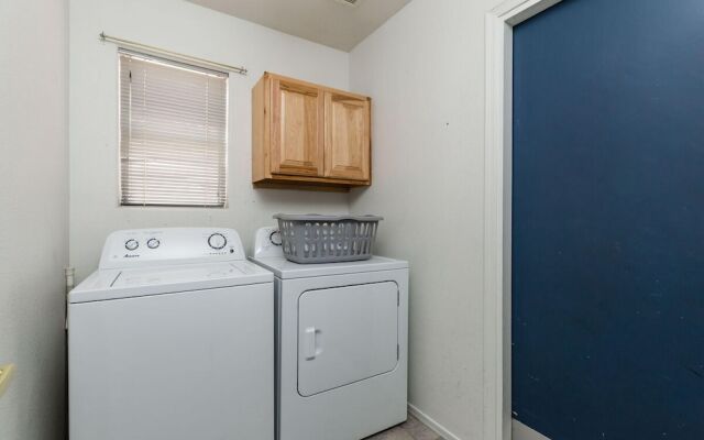 Chandler Oasis - 4 Bedroom by Casago
