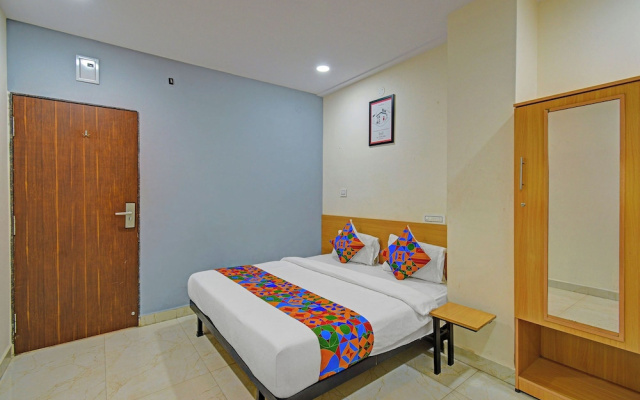 Fabhotel La Vista Inn Grand