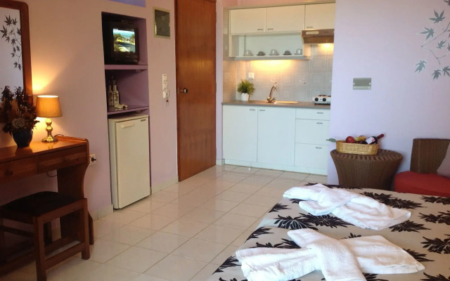 Asterias Studios Apartments