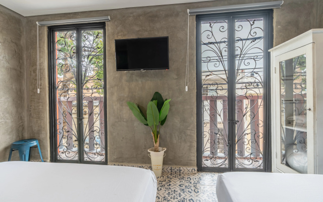 Casa Presentacion Adaz Hotel