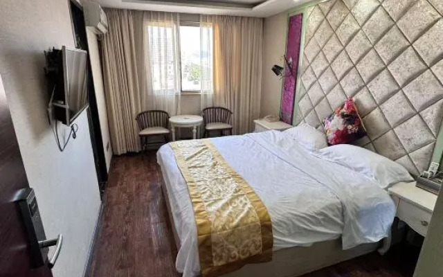 Yueshangchen Boutique Hotel