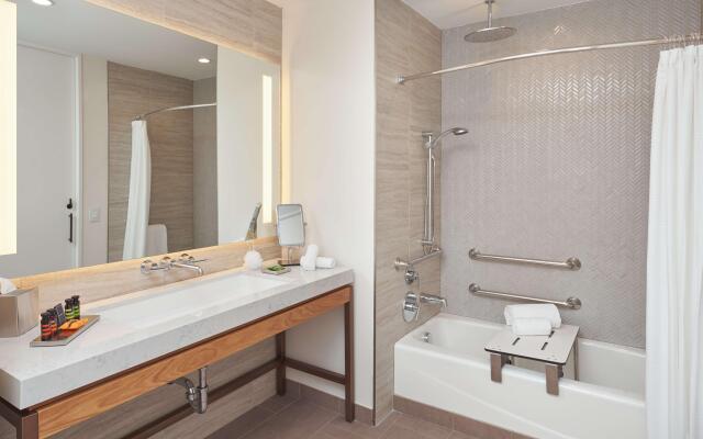 Canopy by Hilton West Palm Beach Downtown